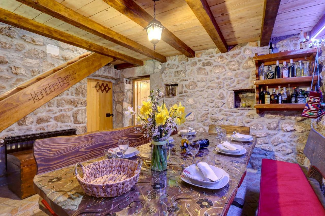 Отель Rustic Stone House Bajeli With Jacuzzi Zagvozd Экстерьер фото